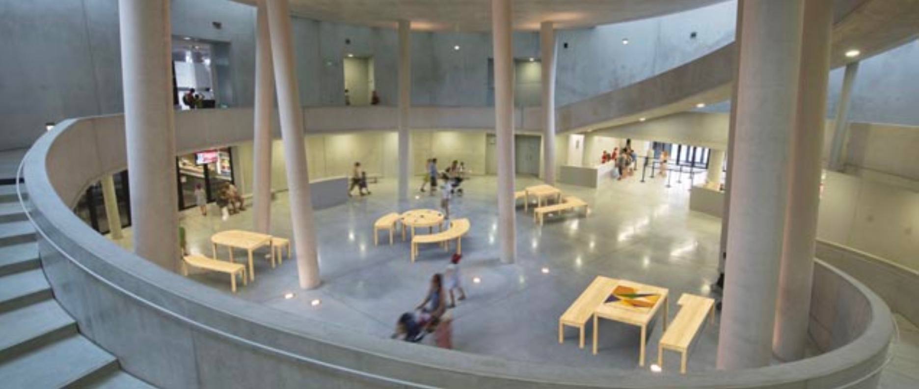 The rotunda of the interpretation centre at MuséoParc Alésia, concrete-and-timber architecture by Bernard Tschumi